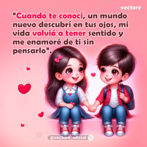 Pareja de niños de estilo animado sentados juntos y tomados de la mano con mochilas sobre fondo rosa claro. Ilustración de amor escolar con frases de cuando te conocí y un mundo nuevo.